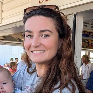 Meet your Posher, Caroline